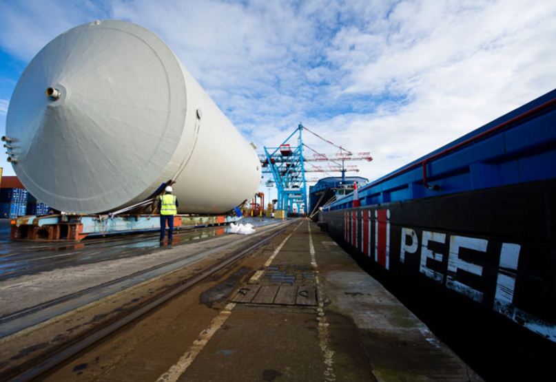 UK: First Project Cargo for Liverpool-Manchester Ship Canal Barge ...