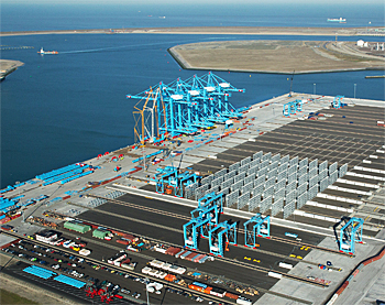 New system in Rotterdam to simplify box exchange at Maasvlakte